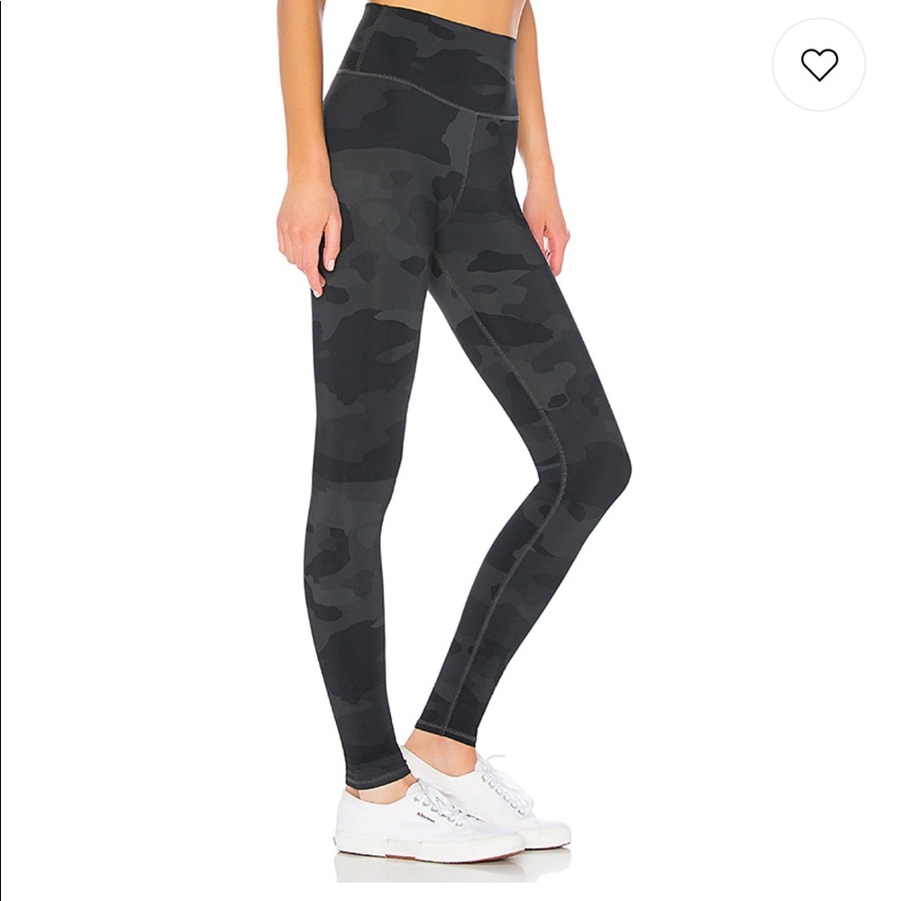 ALO HIGH WAIST VAPOR LEGGINGS - NWT! - Picture 3 of 13